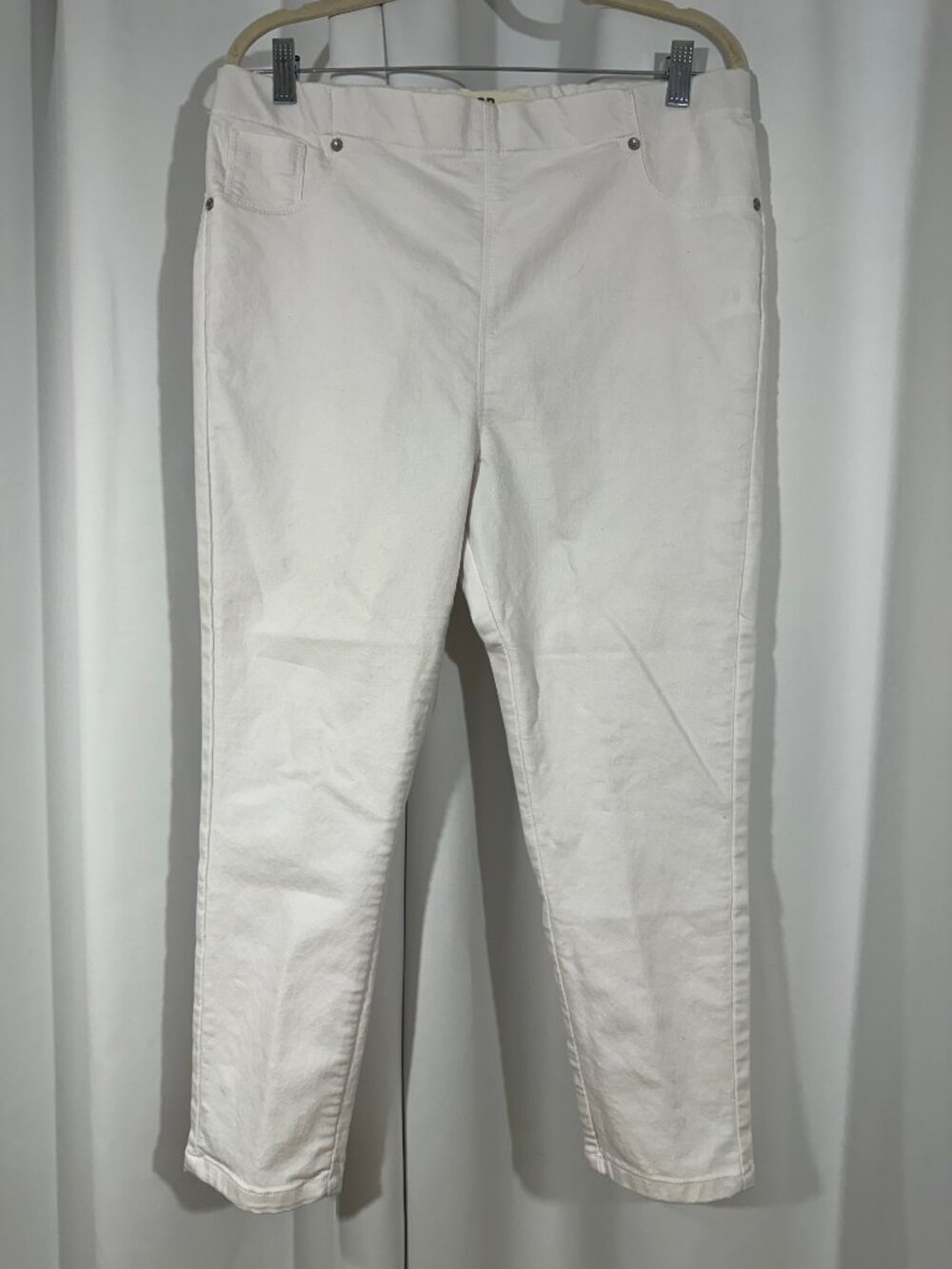 Crop White Pull-On Crop Pants Size 18 Stretch Casual Summer Pants